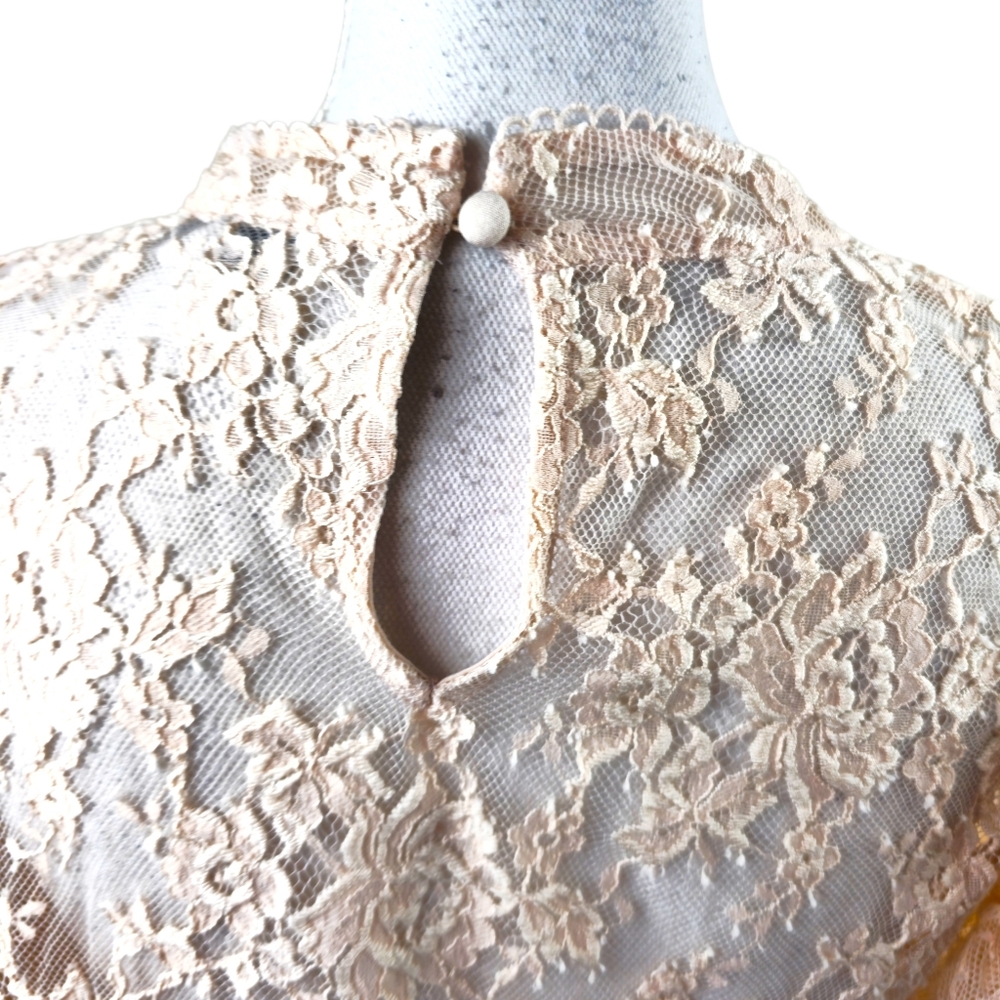 Express Ruffled Lace Blouse In XL - Picture 5 of 6